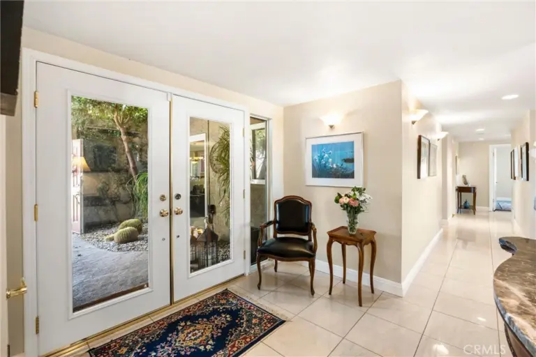 2621 N Mountain, Claremont