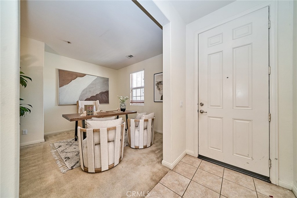 2876 E Via Terrano, Ontario