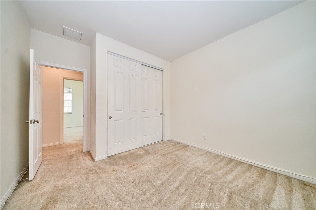 2876 E Via Terrano, Ontario