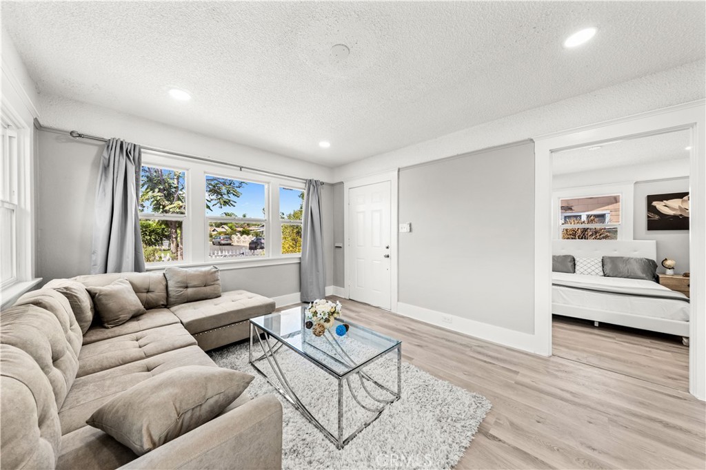 304 N MONTEREY, Ontario