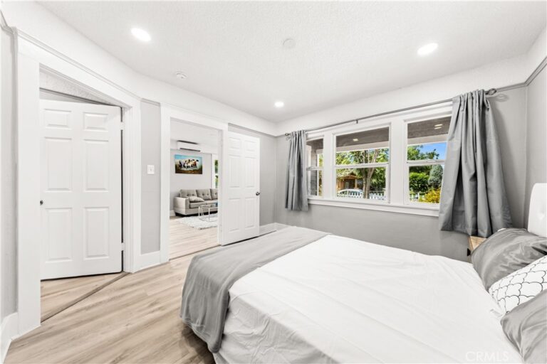 304 N MONTEREY, Ontario