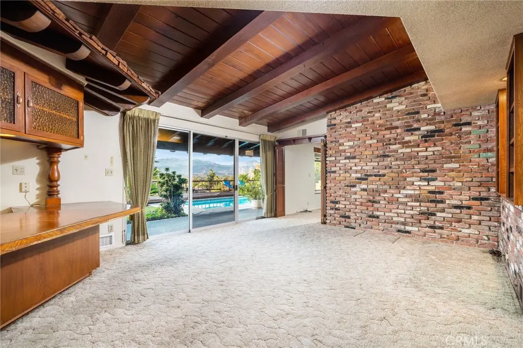 3147 E Los Cerillos Drive, West Covina
