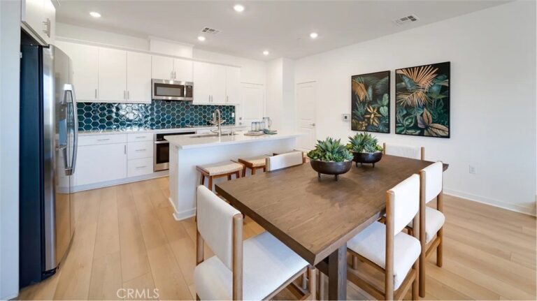 3158 Homestead Paseo, Ontario