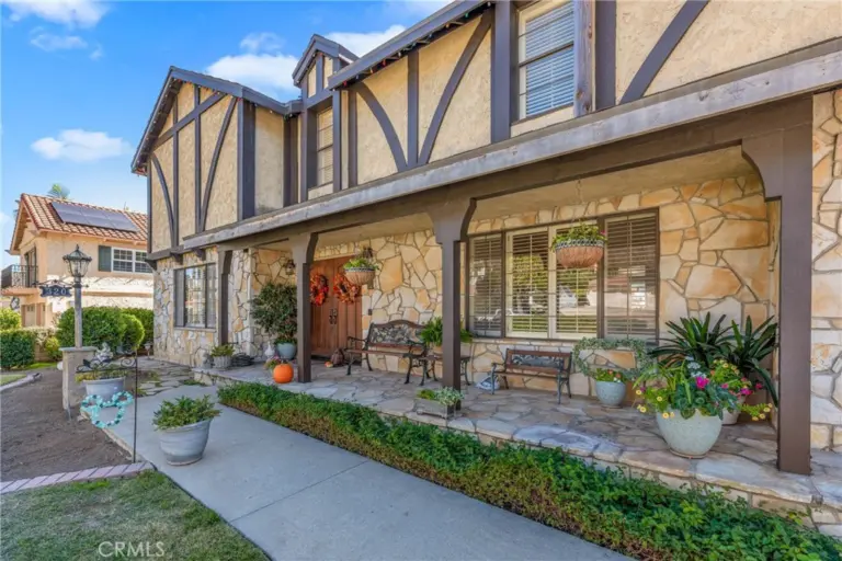320 Browning Street, Upland
