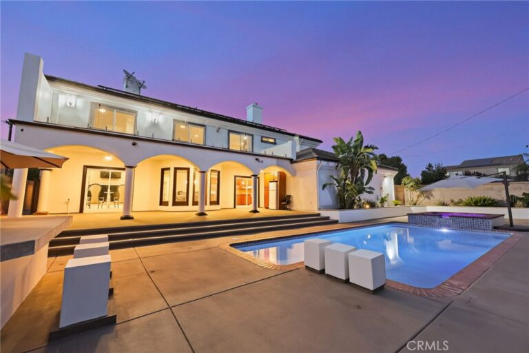 322 E 19th, Upland