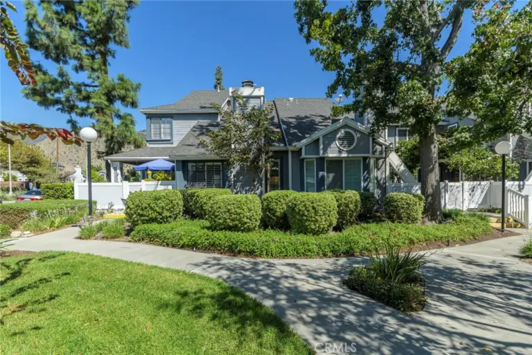 338 Monroe Ct, Azusa