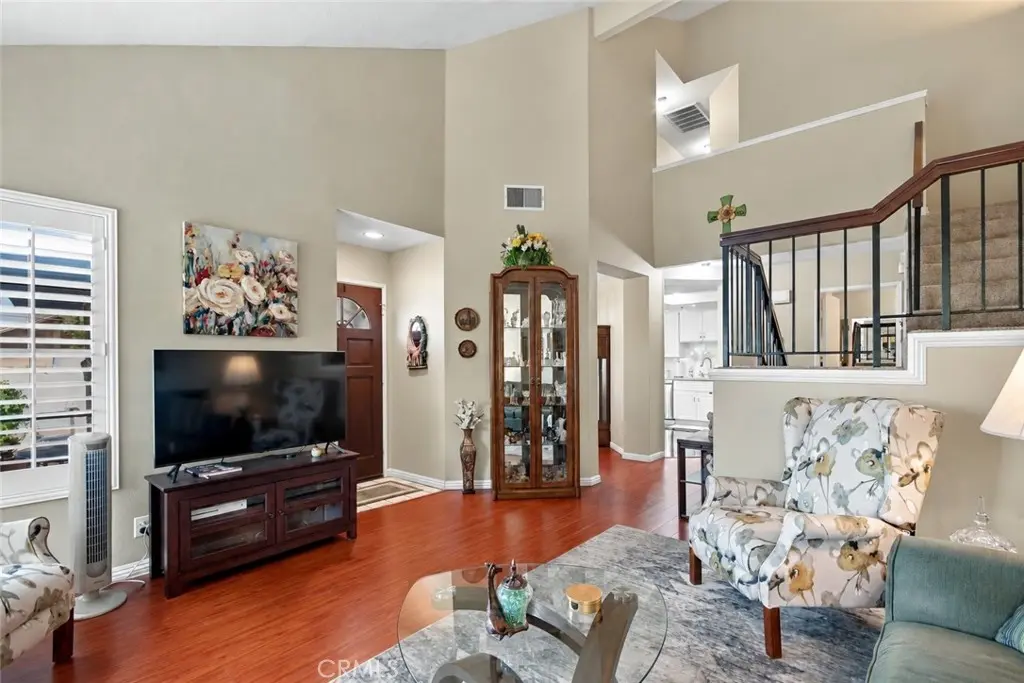 338 Monroe Ct, Azusa