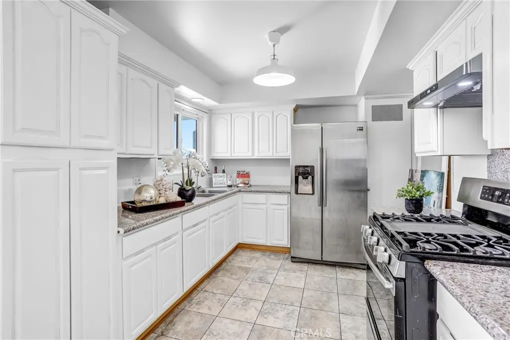 3426 S Hedgerow, West Covina
