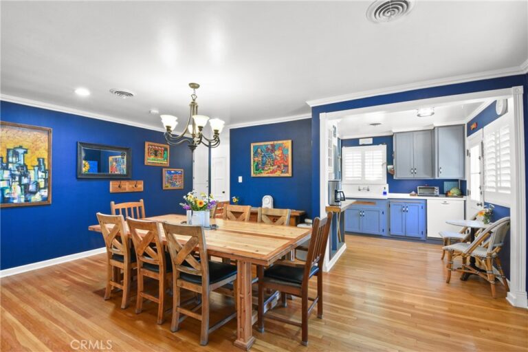346 Saint Bonaventure, Claremont