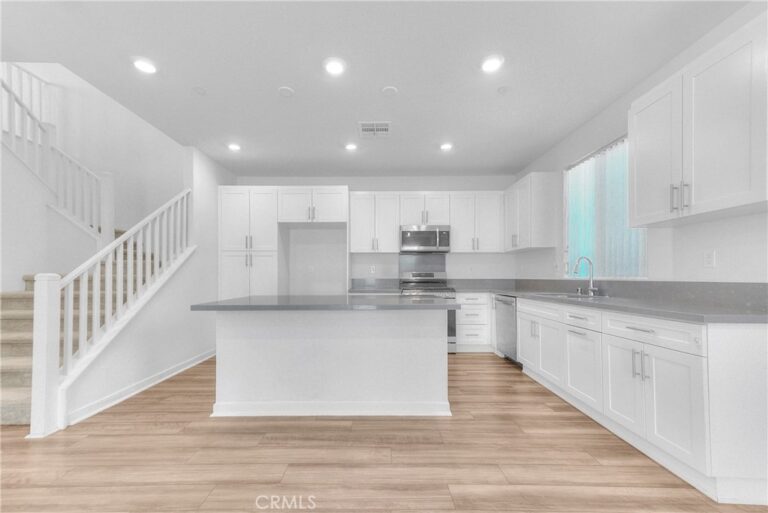 3585 E Eames, Ontario