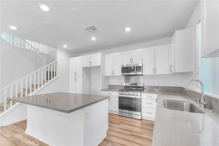 3585 E Eames, Ontario