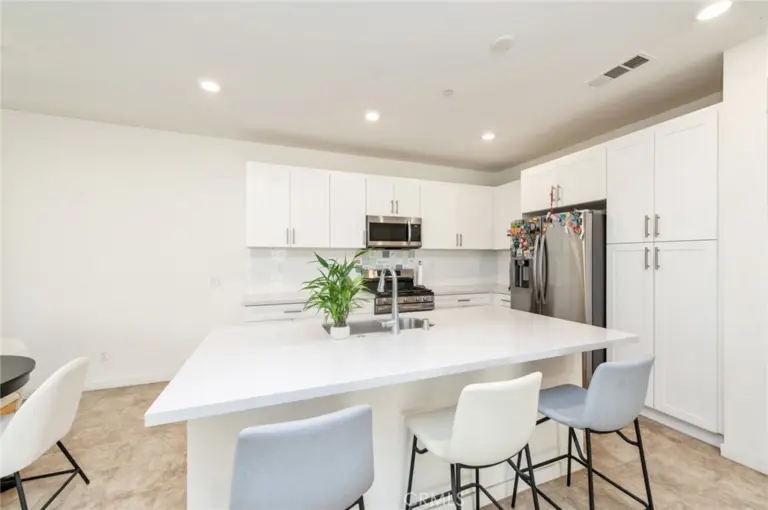 3675 S NEXA PASEO, Ontario