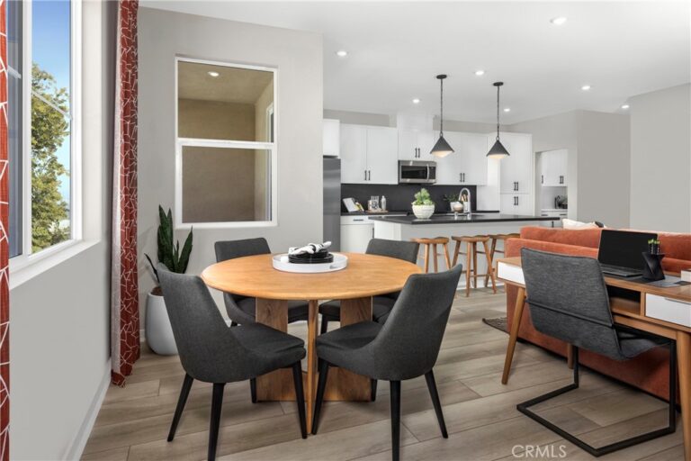3681 W S. Eichler Paseo #3, Ontario