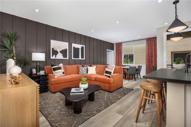 3681 W S. Eichler Paseo #3, Ontario