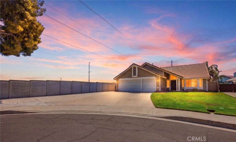 3762 S Peach Tree, Ontario