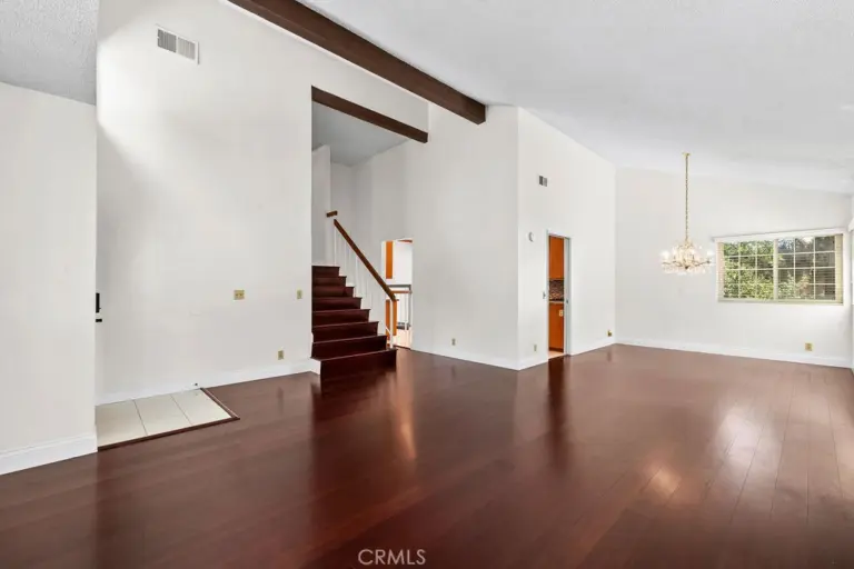 38 Deer Creek, Pomona