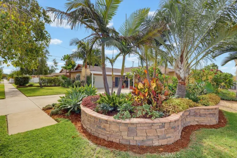 4009 Locust Street, Chino