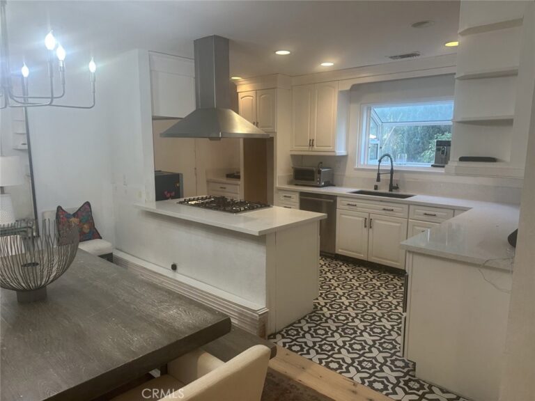411 Fordland Avenue, La Verne