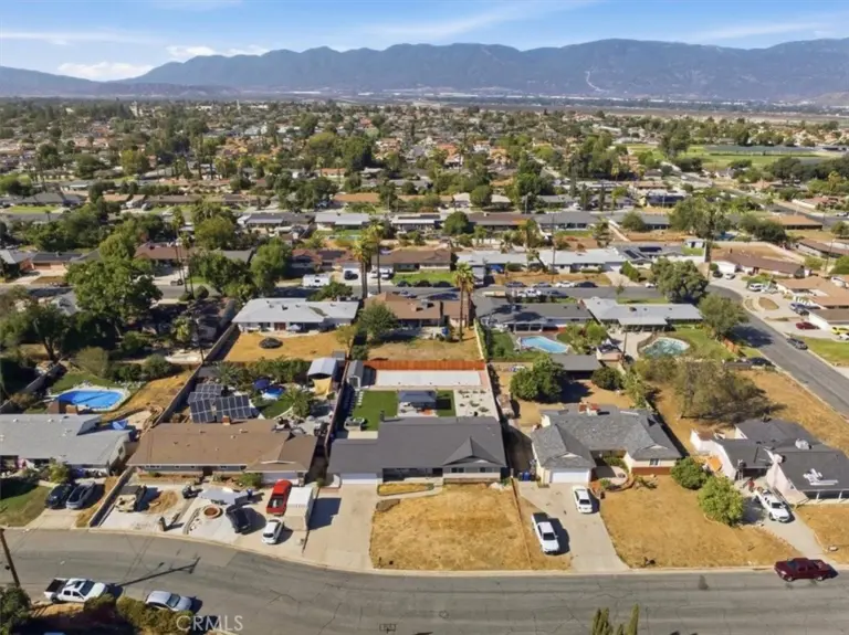 418 E Margarita Road, Rialto