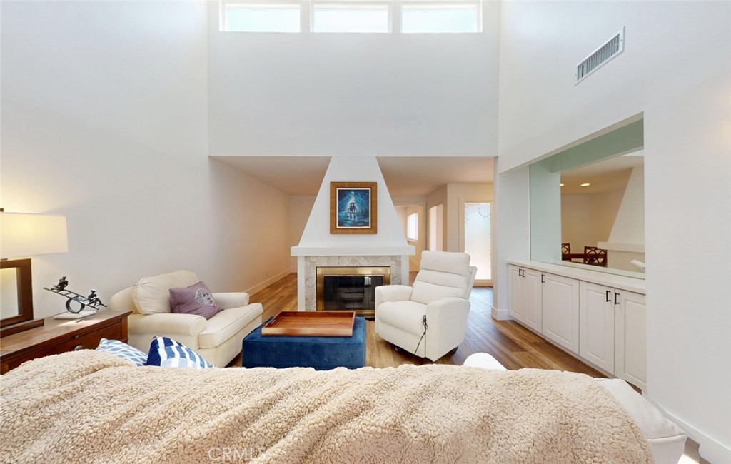 429 Champlain, Claremont