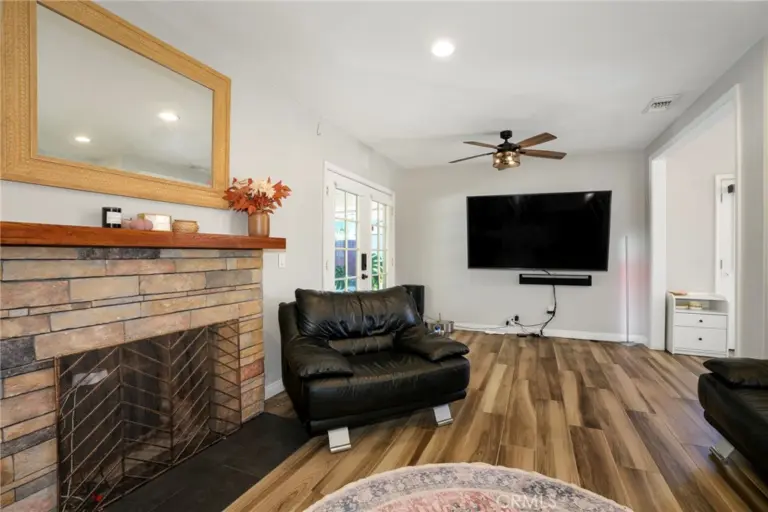 431 E Dexter Street, Covina