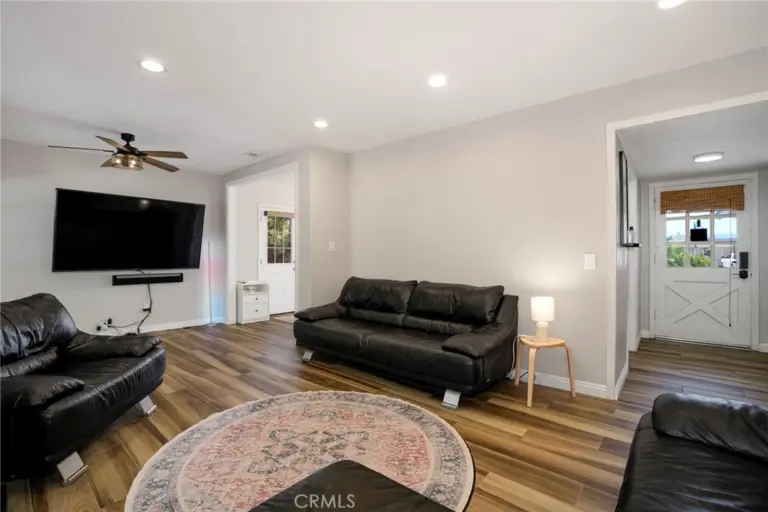 431 E Dexter Street, Covina