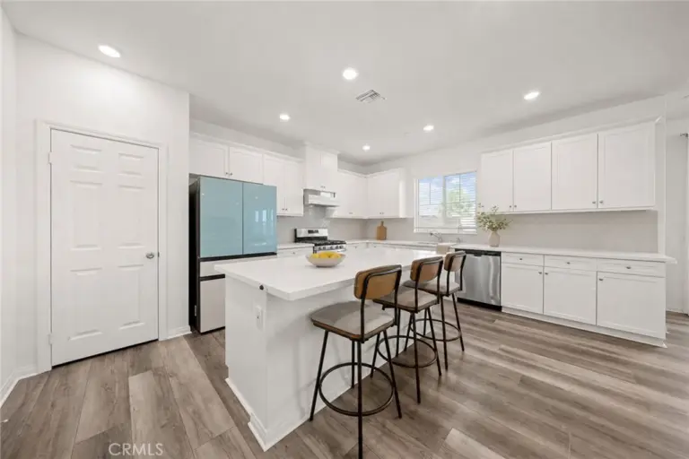 4335 S Amherst, Ontario