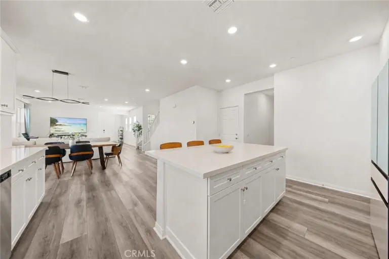 4335 S Amherst, Ontario