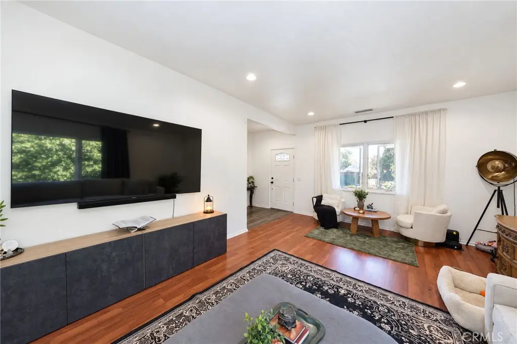 435 W 2nd, San Dimas