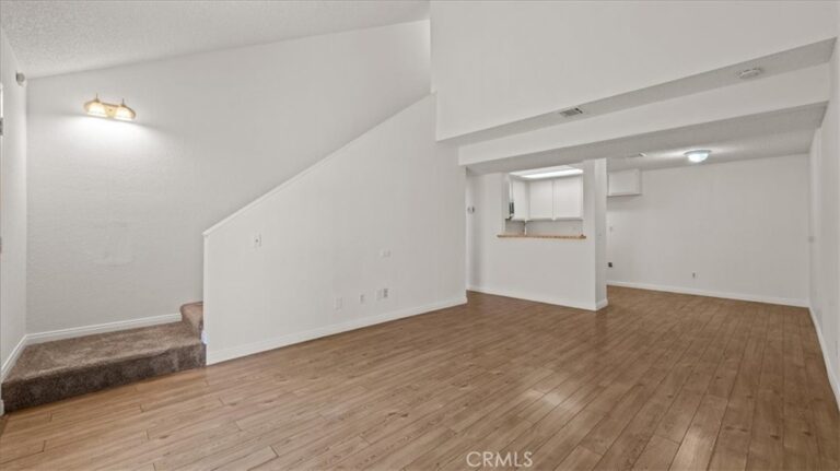 435 W 9th #B1, Upland