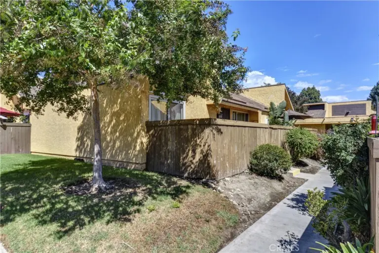 435 W 9th, Upland