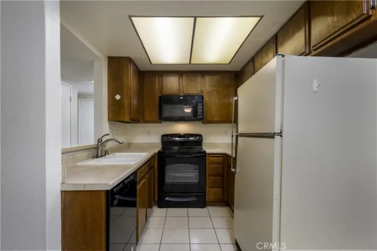435 W 9th, Upland