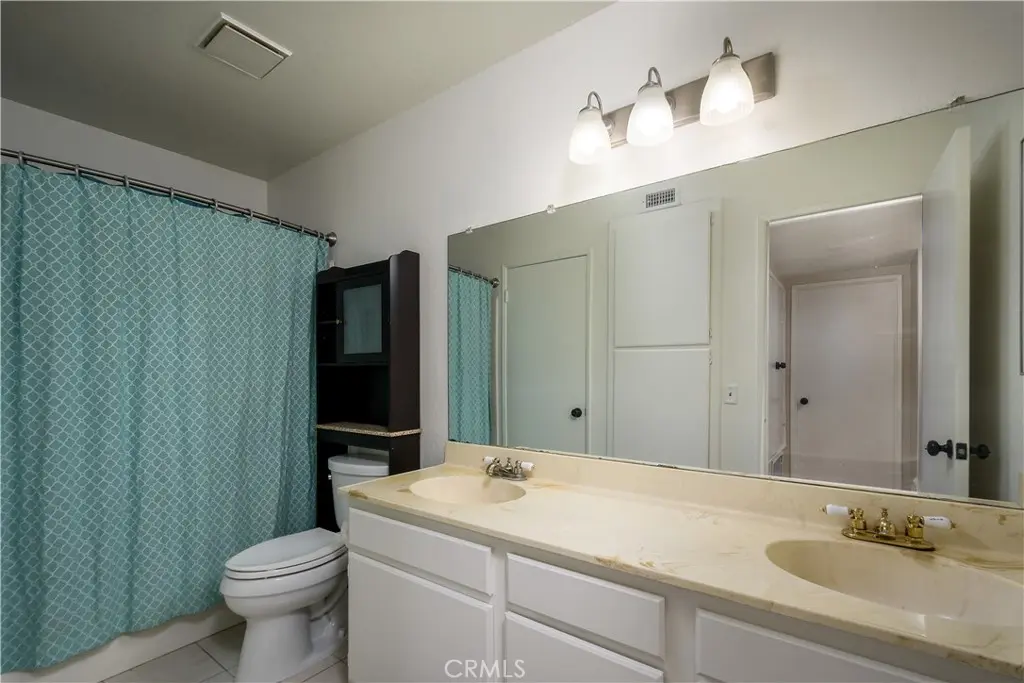 435 W 9th, Upland