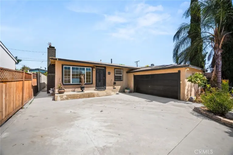 440 N Durrell Avenue, Azusa
