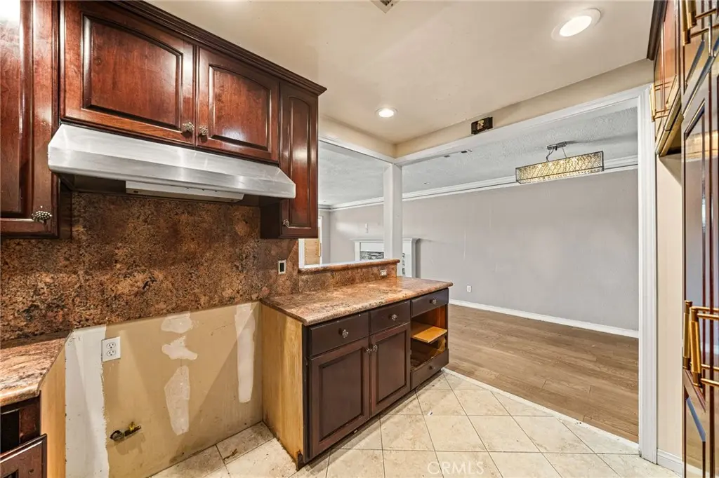 440 N Durrell Avenue, Azusa