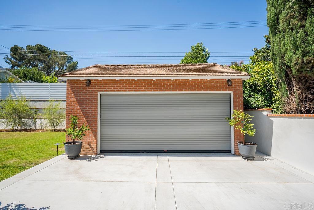 453 W Laurel Avenue, Glendora