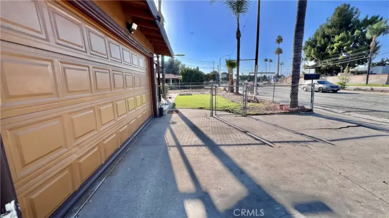 460 W Arrow, Pomona