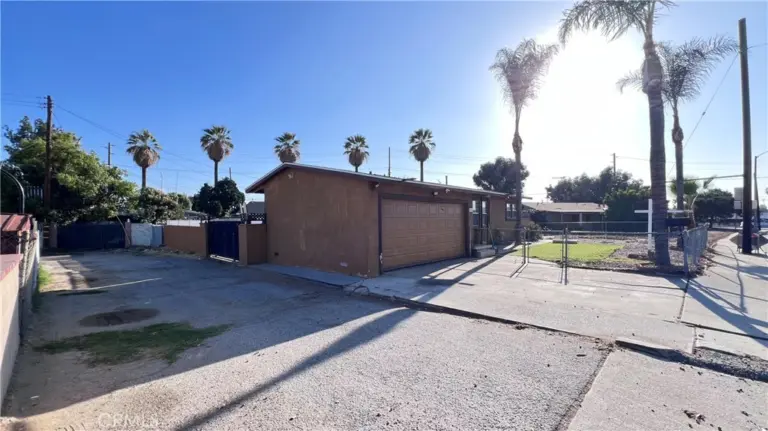460 W Arrow, Pomona