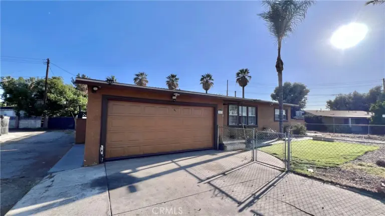 460 W Arrow, Pomona