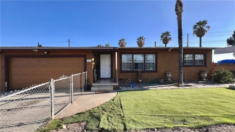 460 W Arrow, Pomona