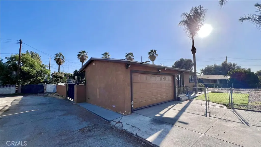 460 W Arrow, Pomona