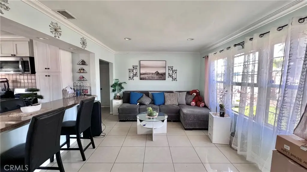 460 W Arrow, Pomona