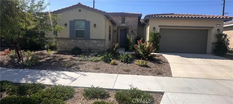 4623 Granville, Chino