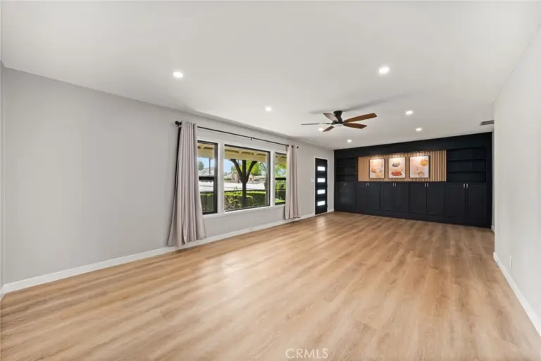 4805 N Vecino, Covina