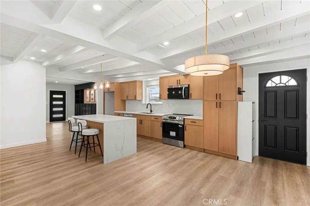 4805 N Vecino, Covina