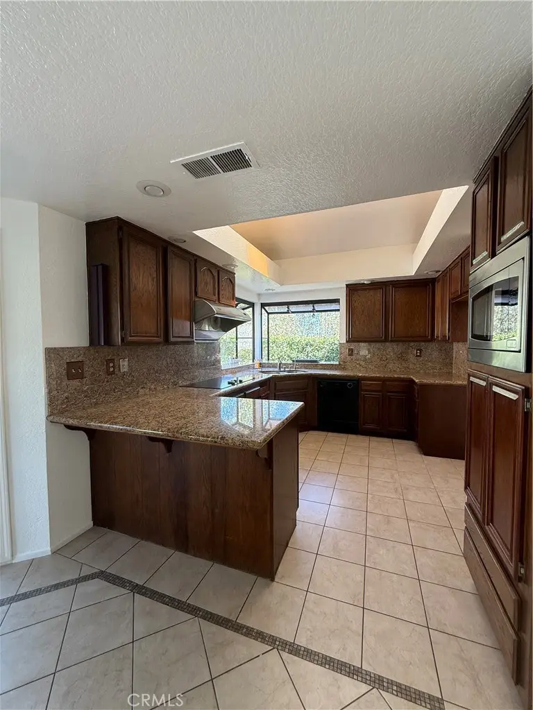 49 Westbrook, Pomona