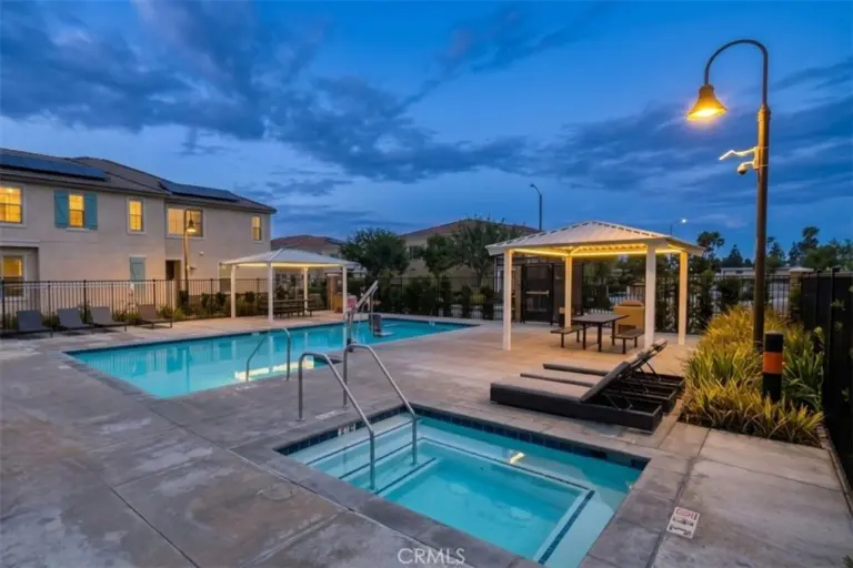 493 N Pinewood Avenue, Rialto