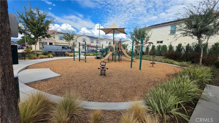 493 N Pinewood Avenue, Rialto