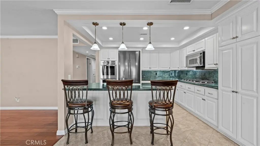 5108 Benito, Montclair