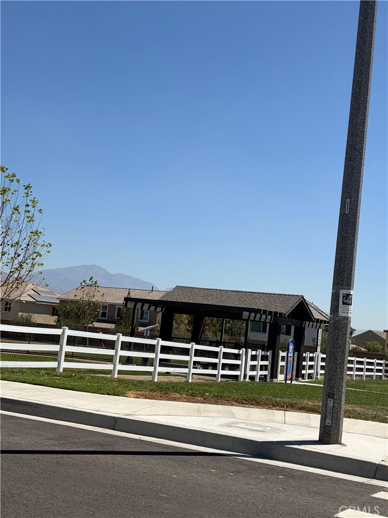 530 Cumberland Road, Rialto